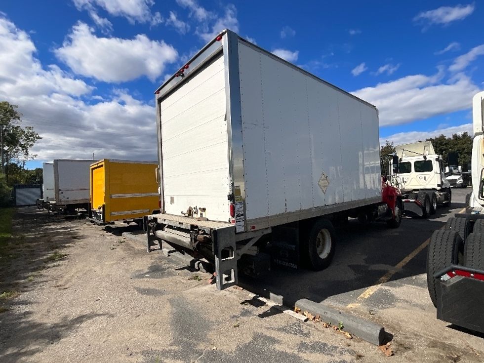 Light Duty Box Truck-Light and Medium Duty Trucks-Hino-2016-338-London-ON-295,928\n\t\tkm-$ 18,500 - Image 11