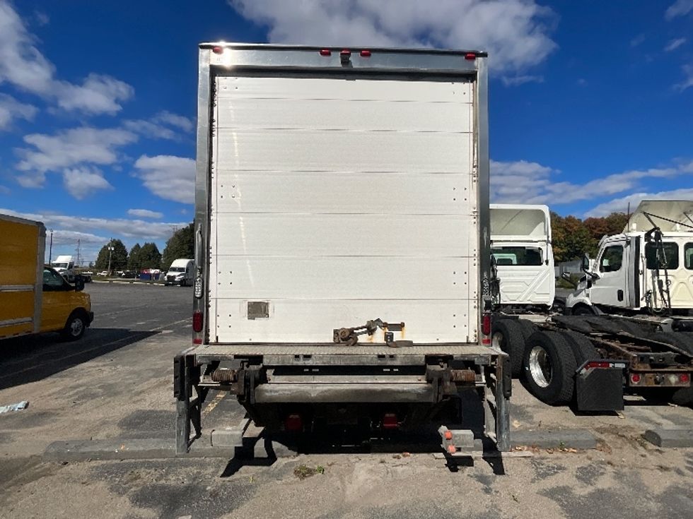 Light Duty Box Truck-Light and Medium Duty Trucks-Hino-2016-338-London-ON-295,928\n\t\tkm-$ 18,500 - Image 7