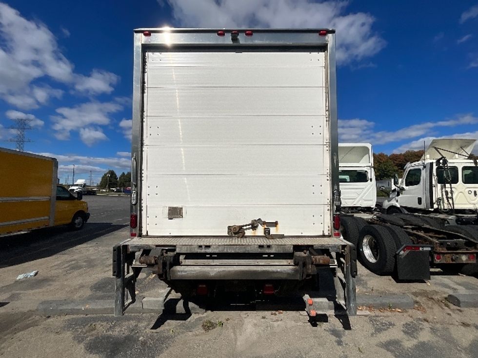 Light Duty Box Truck-Light and Medium Duty Trucks-Hino-2016-338-London-ON-295,928\n\t\tkm-$ 18,500 - Image 8