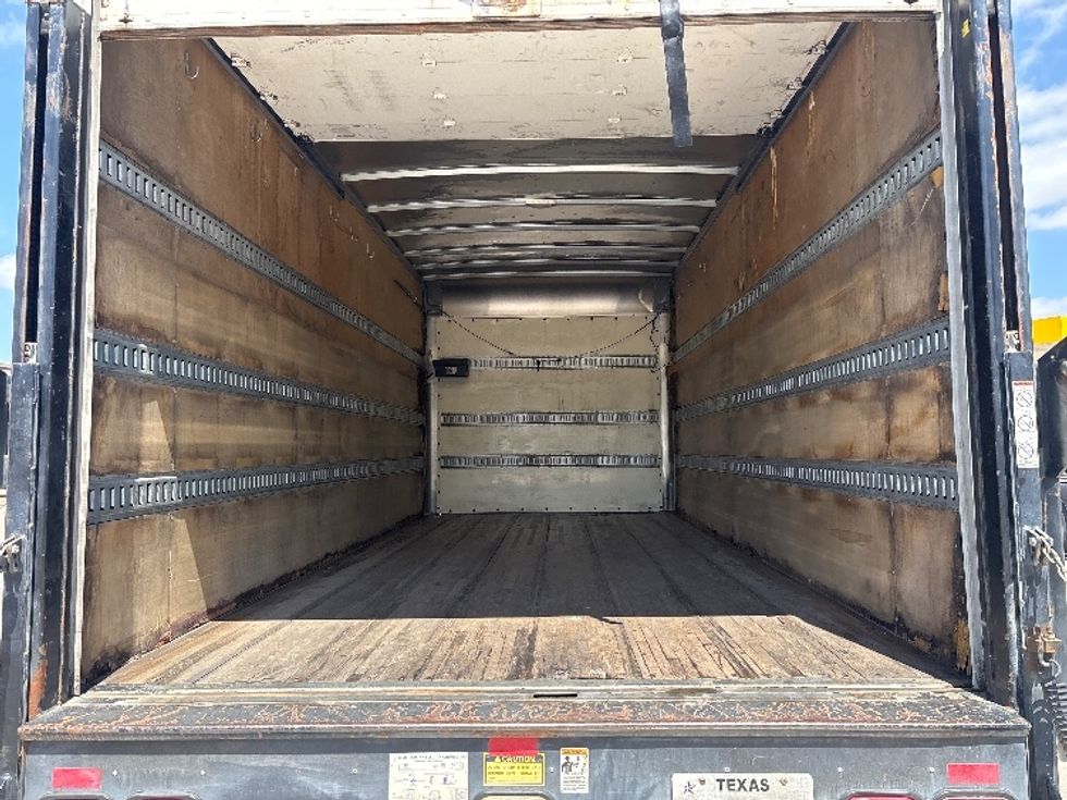 Light Duty Box Truck-Light and Medium Duty Trucks-Hino-2017-155-Arlington-TX-196,072\n\t\tmiles-$ 14,000 - Image 8