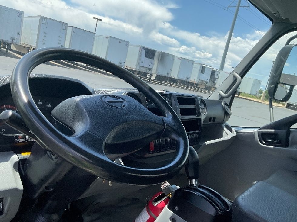 Light Duty Box Truck-Light and Medium Duty Trucks-Hino-2017-155-Greeley-CO-73,835\n\t\tmiles-$ 38,500 - Image 17