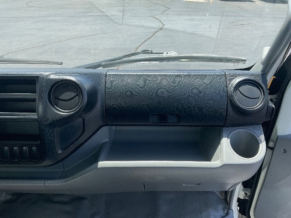 Light Duty Box Truck-Light and Medium Duty Trucks-Hino-2017-155-Greeley-CO-73,835\n\t\tmiles-$ 38,500 - Image 21