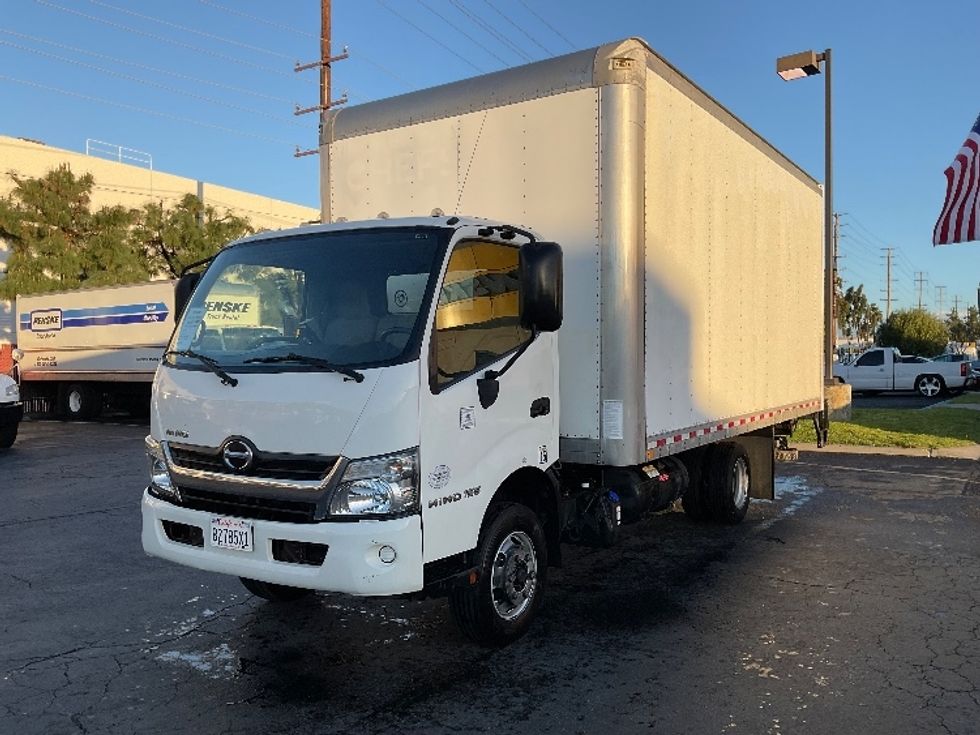 Light Duty Box Truck-Light and Medium Duty Trucks-Hino-2017-155-Torrance-CA-128,630\n\t\tmiles-$ 32,000 - Image 3