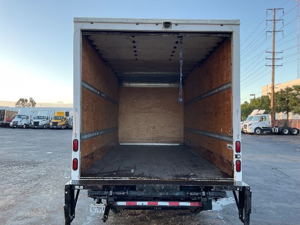 Light Duty Box Truck-Light and Medium Duty Trucks-Hino-2017-155-Torrance-CA-128,630\n\t\tmiles-$ 32,000 - Image 8