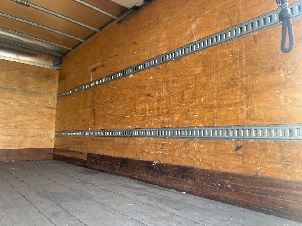 Light Duty Box Truck-Light and Medium Duty Trucks-Hino-2017-155-Torrance-CA-129,257\n\t\tmiles-$ 32,000 - Image 11