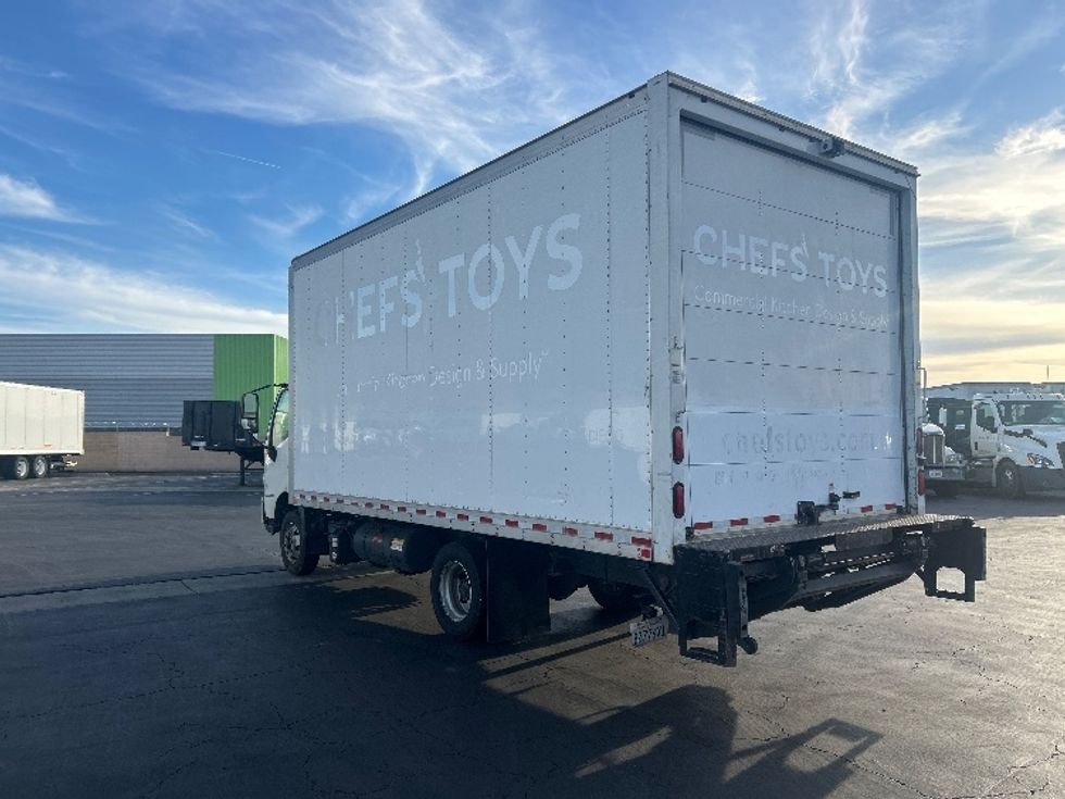 Light Duty Box Truck-Light and Medium Duty Trucks-Hino-2017-155-Torrance-CA-129,257\n\t\tmiles-$ 32,000 - Image 6