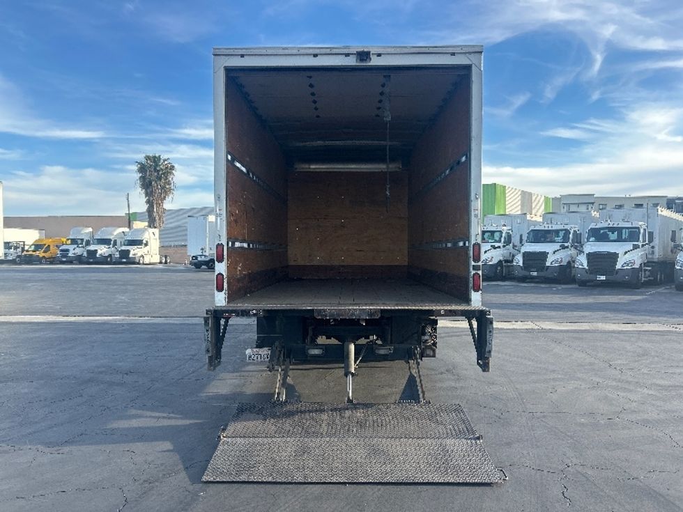Light Duty Box Truck-Light and Medium Duty Trucks-Hino-2017-155-Torrance-CA-129,257\n\t\tmiles-$ 32,000 - Image 9