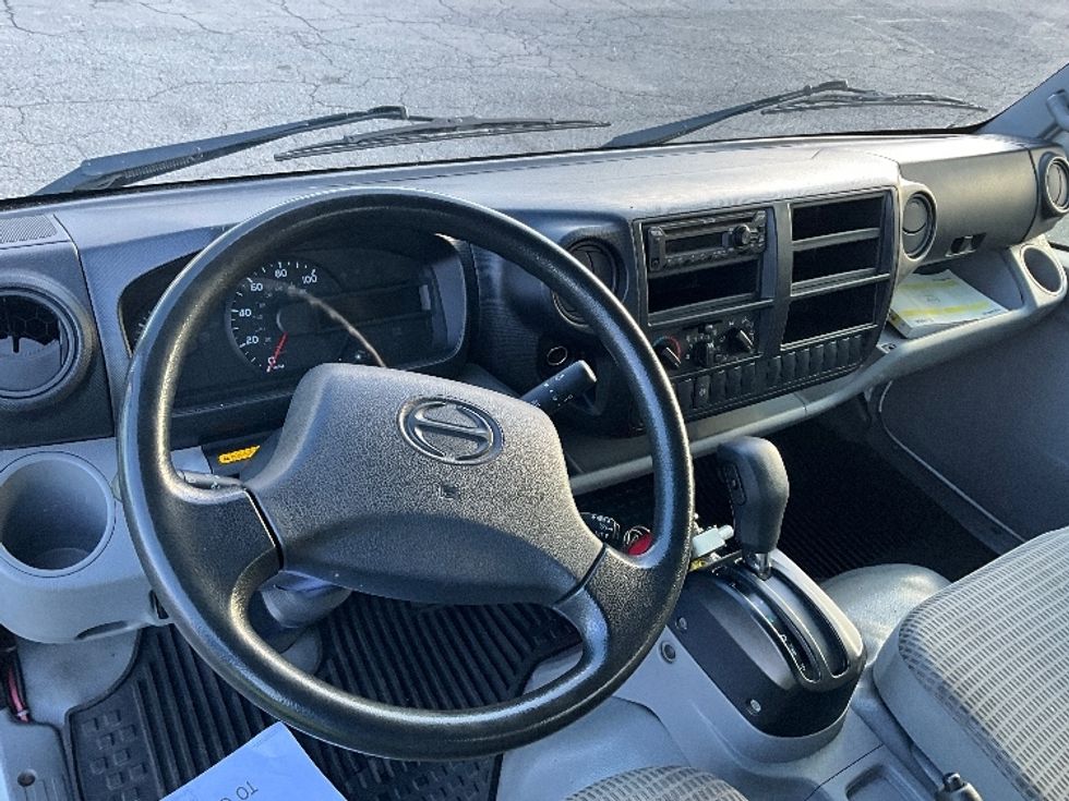 Light Duty Box Truck-Light and Medium Duty Trucks-Hino-2018-155-Kent-WA-78,905\n\t\tmiles-$ 42,000 - Image 18