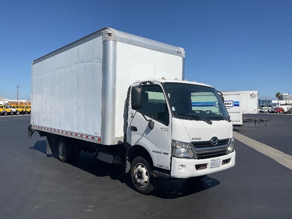 Light Duty Box Truck-Light and Medium Duty Trucks-Hino-2018-155-Torrance-CA-72,103\n\t\tmiles-$ 36,750 - Image 1