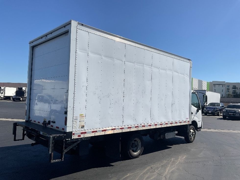 Light Duty Box Truck-Light and Medium Duty Trucks-Hino-2018-155-Torrance-CA-72,103\n\t\tmiles-$ 36,750 - Image 13