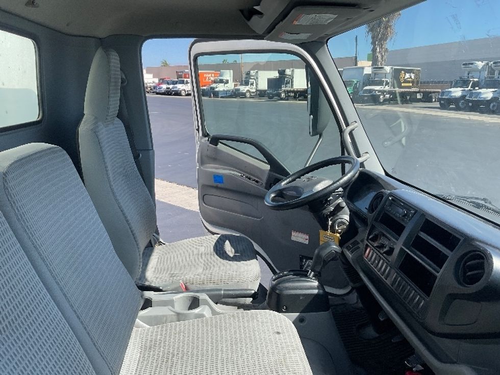 Light Duty Box Truck-Light and Medium Duty Trucks-Hino-2018-155-Torrance-CA-72,103\n\t\tmiles-$ 36,750 - Image 22