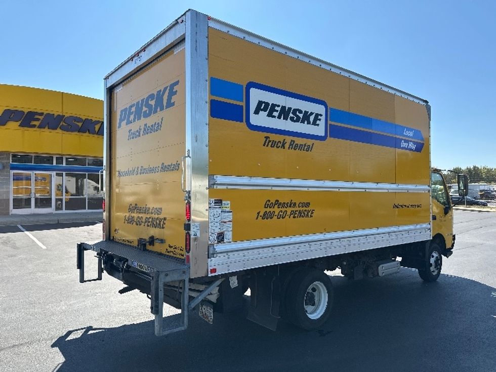 Light Duty Box Truck-Light and Medium Duty Trucks-Hino-2019-155-Baltimore-MD-172,297\n\t\tmiles-$ 24,250 - Image 13