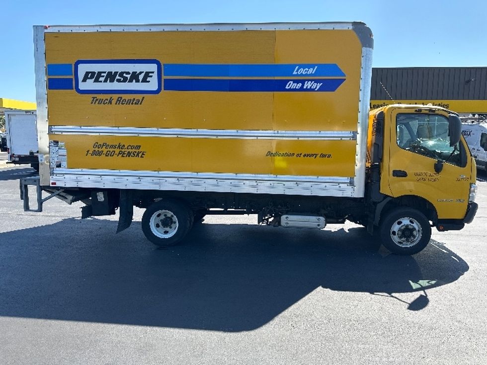Light Duty Box Truck-Light and Medium Duty Trucks-Hino-2019-155-Baltimore-MD-172,297\n\t\tmiles-$ 24,250 - Image 15