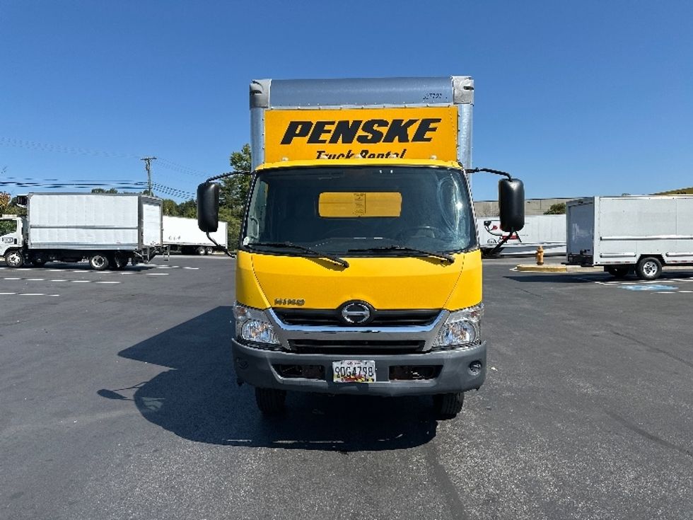Light Duty Box Truck-Light and Medium Duty Trucks-Hino-2019-155-Baltimore-MD-172,297\n\t\tmiles-$ 24,250 - Image 2