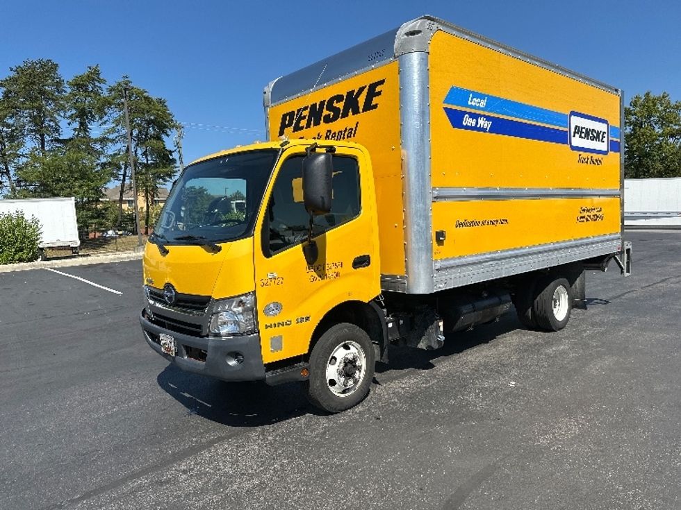 Light Duty Box Truck-Light and Medium Duty Trucks-Hino-2019-155-Baltimore-MD-172,297\n\t\tmiles-$ 24,250 - Image 3