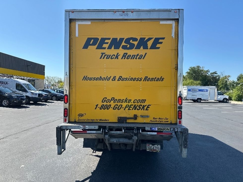 Light Duty Box Truck-Light and Medium Duty Trucks-Hino-2019-155-Baltimore-MD-172,297\n\t\tmiles-$ 24,250 - Image 7