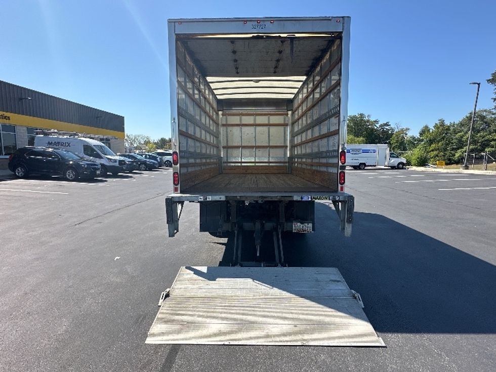 Light Duty Box Truck-Light and Medium Duty Trucks-Hino-2019-155-Baltimore-MD-172,297\n\t\tmiles-$ 24,250 - Image 9