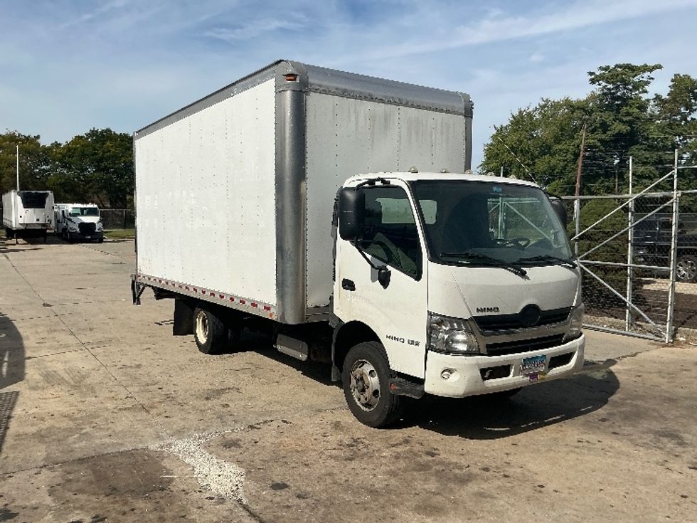 Light Duty Box Truck-Light and Medium Duty Trucks-Hino-2019-155-Chicopee-MA-165,283\n\t\tmiles-$ 27,250 - Image 1