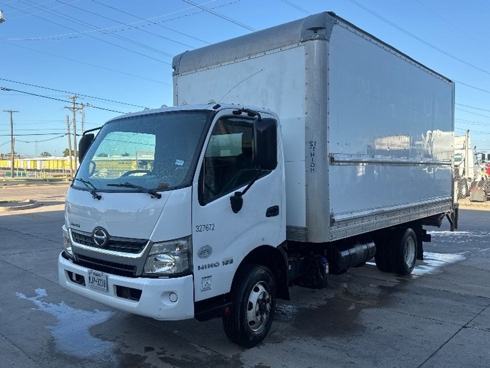 Light Duty Box Truck-Light and Medium Duty Trucks-Hino-2019-155-Dallas-TX-137,503\n\t\tmiles-$ 33,000 - Image 3