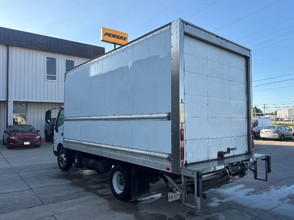 Light Duty Box Truck-Light and Medium Duty Trucks-Hino-2019-155-Dallas-TX-137,503\n\t\tmiles-$ 33,000 - Image 6
