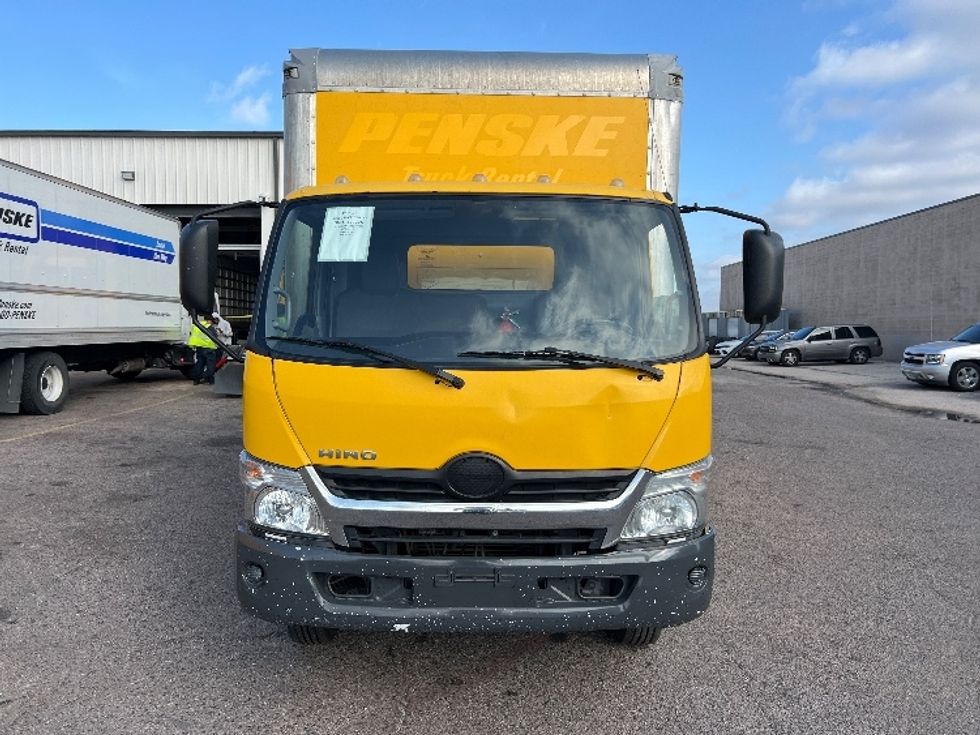 Light Duty Box Truck-Light and Medium Duty Trucks-Hino-2019-155-Dallas-TX-95,332\n\t\tmiles-$ 35,750 - Image 2