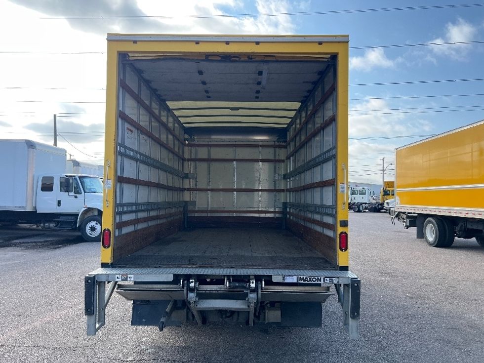 Light Duty Box Truck-Light and Medium Duty Trucks-Hino-2019-155-Dallas-TX-95,332\n\t\tmiles-$ 35,750 - Image 8