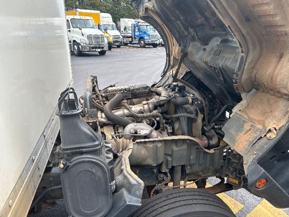 Light Duty Box Truck-Light and Medium Duty Trucks-Hino-2019-155-Gainesville-GA-151,712\n\t\tmiles-$ 32,750 - Image 23