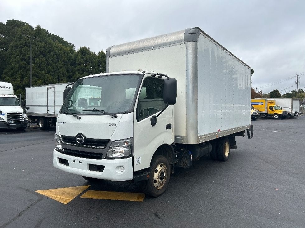 Light Duty Box Truck-Light and Medium Duty Trucks-Hino-2019-155-Gainesville-GA-151,712\n\t\tmiles-$ 32,750 - Image 3