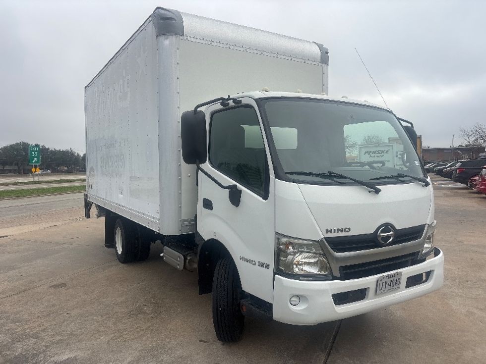 Light Duty Box Truck-Light and Medium Duty Trucks-Hino-2019-155-Houston-TX-117,093\n\t\tmiles-$ 36,750 - Image 1