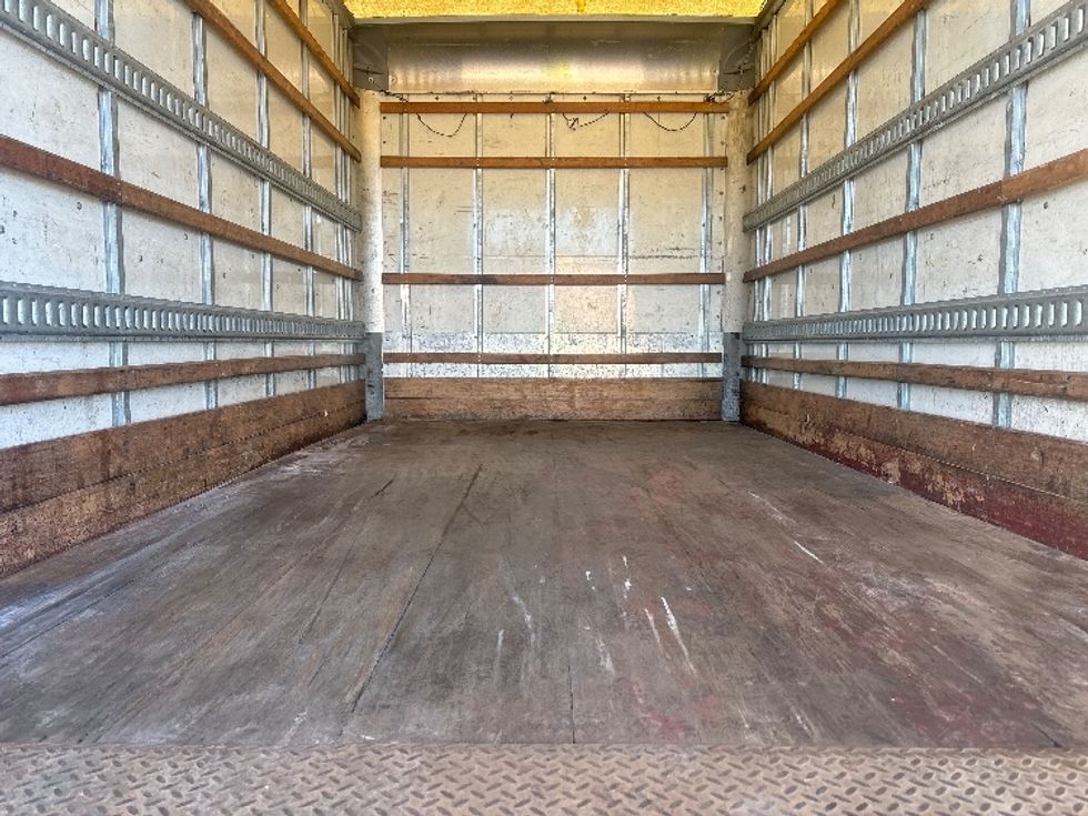 Light Duty Box Truck-Light and Medium Duty Trucks-Hino-2019-155-Houston-TX-150,806\n\t\tmiles-$ 33,750 - Image 10