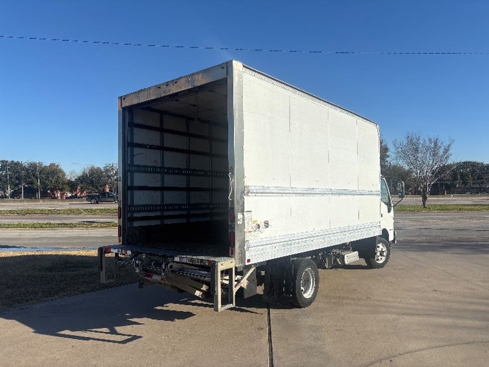 Light Duty Box Truck-Light and Medium Duty Trucks-Hino-2019-155-Houston-TX-150,806\n\t\tmiles-$ 33,750 - Image 13