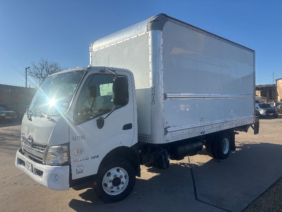 Light Duty Box Truck-Light and Medium Duty Trucks-Hino-2019-155-Houston-TX-150,806\n\t\tmiles-$ 33,750 - Image 3