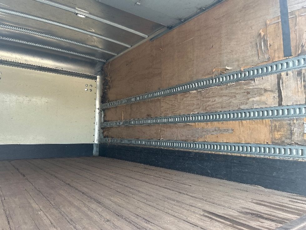 Light Duty Box Truck-Light and Medium Duty Trucks-Hino-2019-155-Katy-TX-98,863\n\t\tmiles-$ 38,500 - Image 12