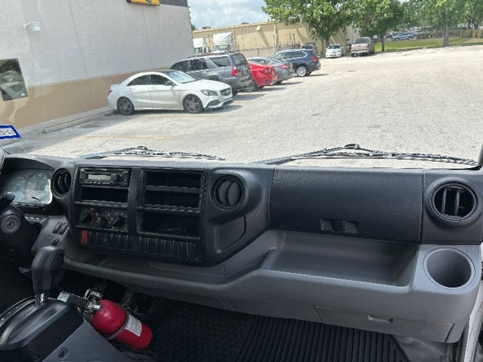 Light Duty Box Truck-Light and Medium Duty Trucks-Hino-2019-155-Katy-TX-98,863\n\t\tmiles-$ 38,500 - Image 19