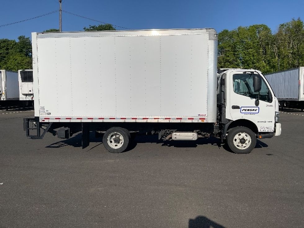 Light Duty Box Truck-Light and Medium Duty Trucks-Hino-2019-155-Kent-WA-69,180\n\t\tmiles-$ 46,000 - Image 15