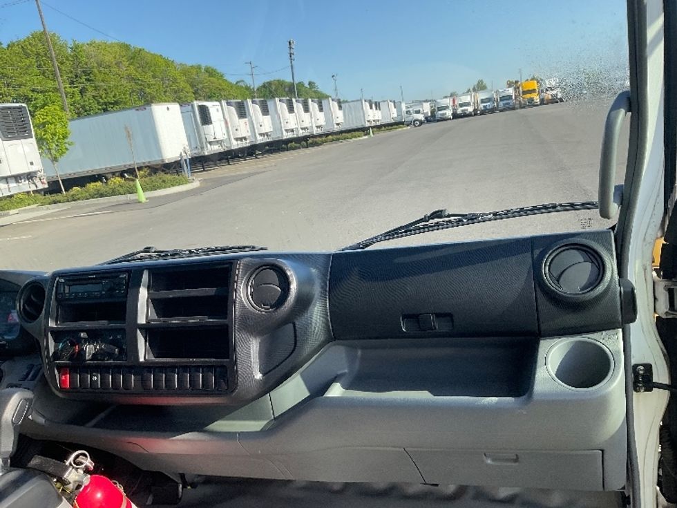 Light Duty Box Truck-Light and Medium Duty Trucks-Hino-2019-155-Kent-WA-69,180\n\t\tmiles-$ 46,000 - Image 21