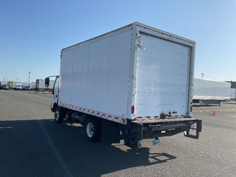 Light Duty Box Truck-Light and Medium Duty Trucks-Hino-2019-155-Kent-WA-69,180\n\t\tmiles-$ 46,000 - Image 6