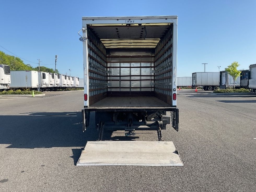 Light Duty Box Truck-Light and Medium Duty Trucks-Hino-2019-155-Kent-WA-69,180\n\t\tmiles-$ 46,000 - Image 9