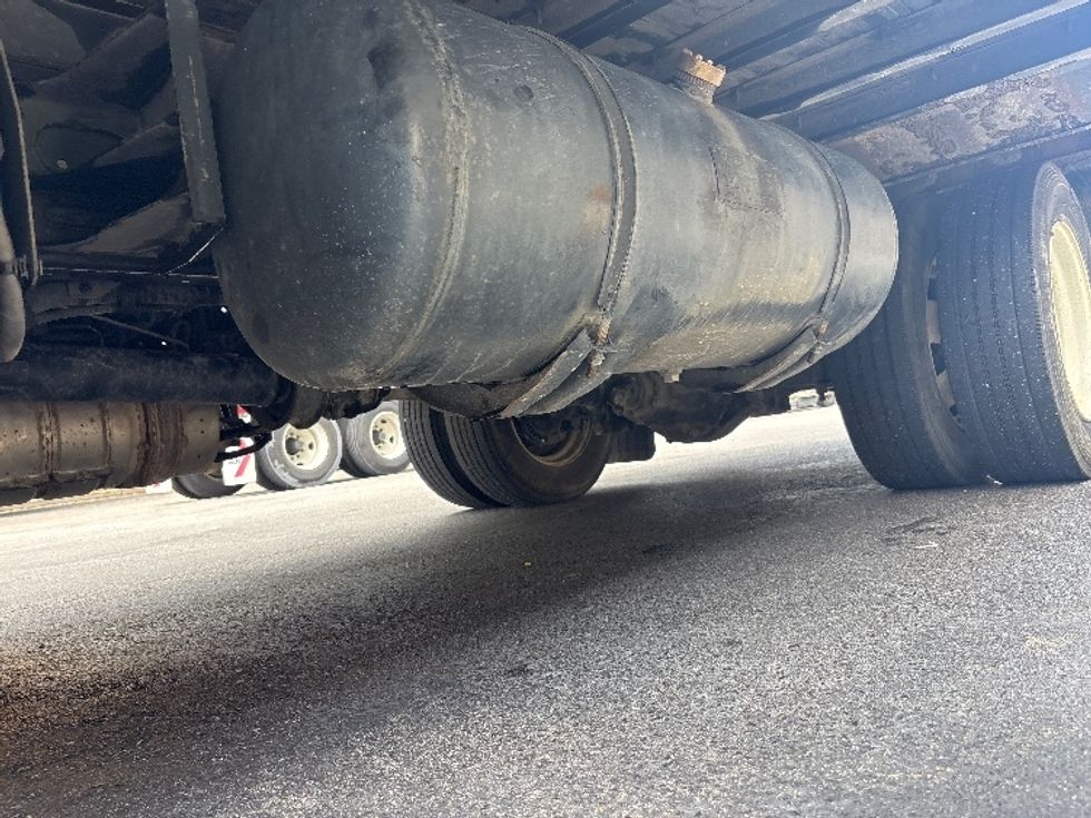 Light Duty Box Truck-Light and Medium Duty Trucks-Hino-2019-155-Ladson-SC-196,380\n\t\tmiles-$ 23,000 - Image 5