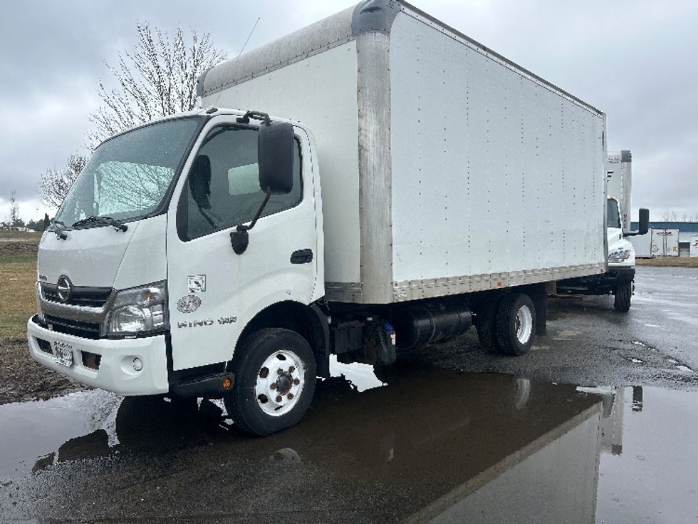 Light Duty Box Truck-Light and Medium Duty Trucks-Hino-2019-155-Londonderry-NH-296,582\n\t\tmiles-$ 23,250 - Image 3