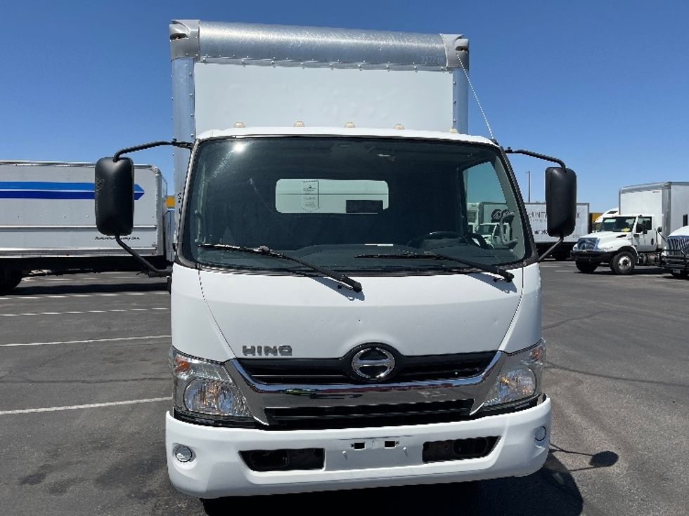 Light Duty Box Truck-Light and Medium Duty Trucks-Hino-2019-155-Phoenix-AZ-99,160\n\t\tmiles-$ 42,000 - Image 2