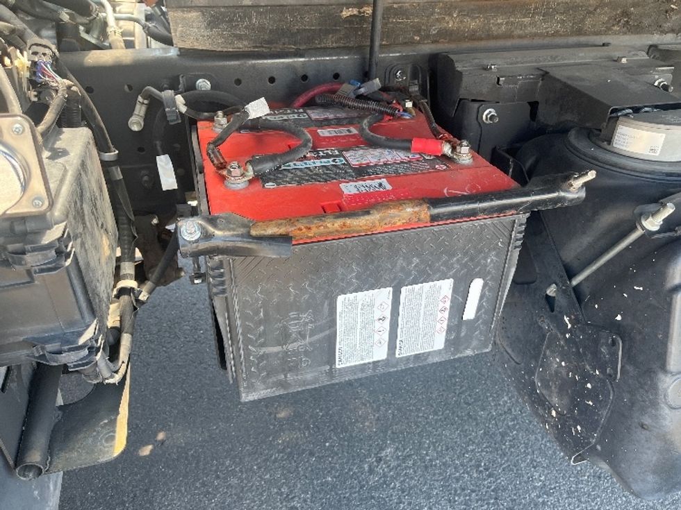 Light Duty Box Truck-Light and Medium Duty Trucks-Hino-2019-155-Phoenix-AZ-99,160\n\t\tmiles-$ 42,000 - Image 25