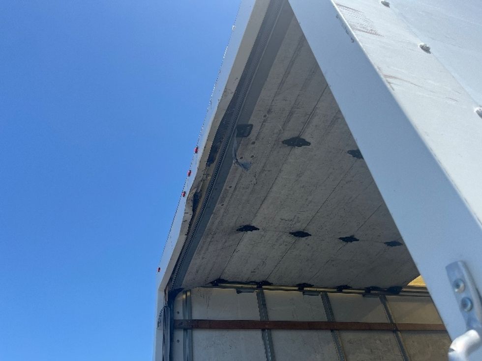 Light Duty Box Truck-Light and Medium Duty Trucks-Hino-2019-155-Phoenix-AZ-99,160\n\t\tmiles-$ 42,000 - Image 26