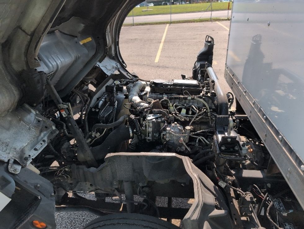 Light Duty Box Truck-Light and Medium Duty Trucks-Hino-2019-155-San Antonio-TX-106,109\n\t\tmiles-$ 38,750 - Image 24