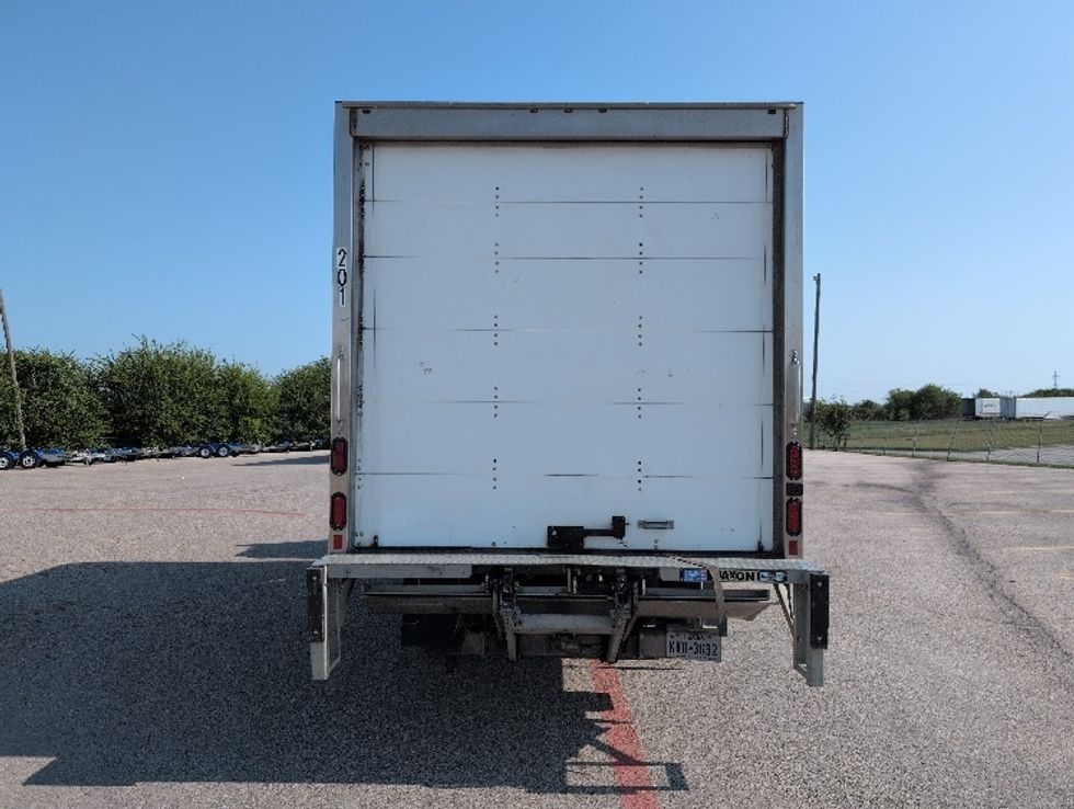 Light Duty Box Truck-Light and Medium Duty Trucks-Hino-2019-155-San Antonio-TX-106,109\n\t\tmiles-$ 38,750 - Image 7