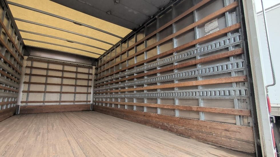 Light Duty Box Truck-Light and Medium Duty Trucks-Hino-2019-155-Suwanee-GA-168,966\n\t\tmiles-$ 30,750 - Image 12
