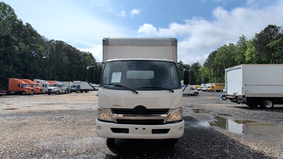 Light Duty Box Truck-Light and Medium Duty Trucks-Hino-2019-155-Suwanee-GA-168,966\n\t\tmiles-$ 30,750 - Image 2
