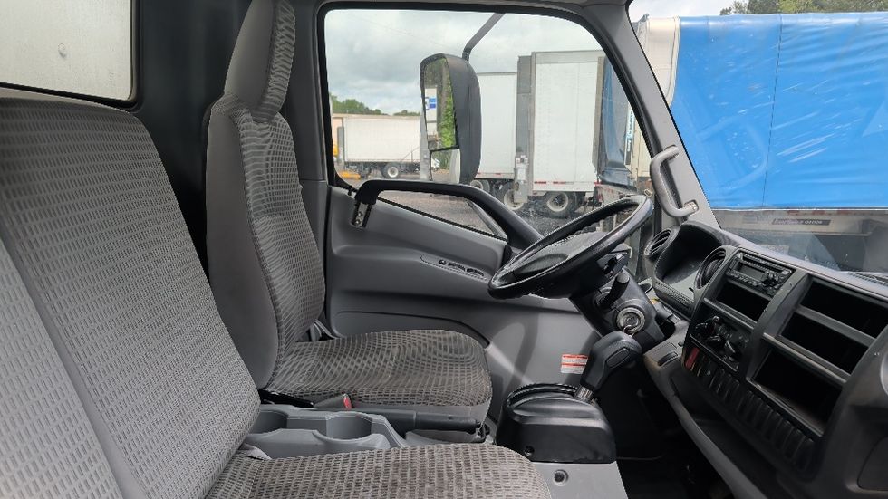Light Duty Box Truck-Light and Medium Duty Trucks-Hino-2019-155-Suwanee-GA-168,966\n\t\tmiles-$ 30,750 - Image 22