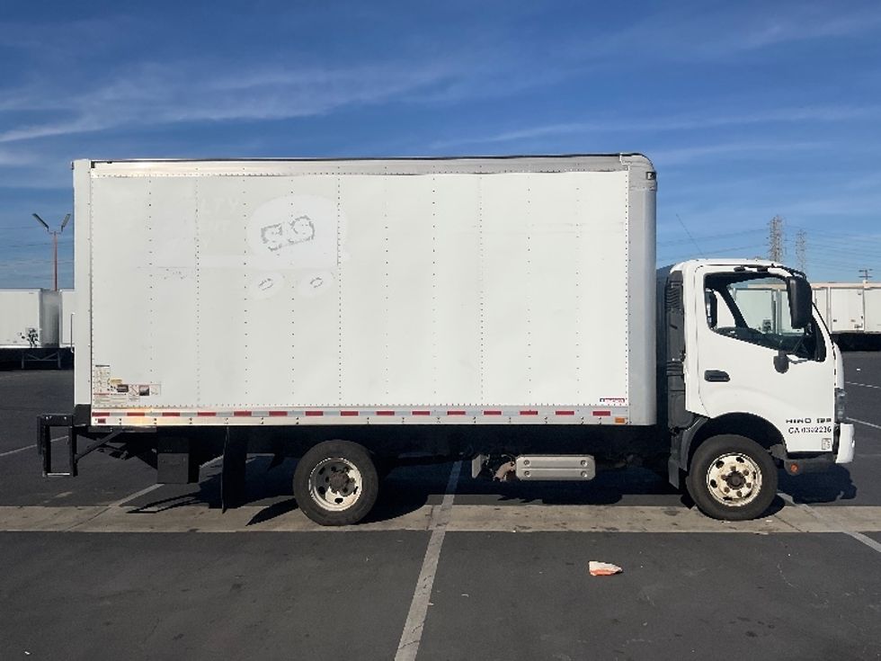 Light Duty Box Truck-Light and Medium Duty Trucks-Hino-2019-155-Torrance-CA-260,243\n\t\tmiles-$ 21,000 - Image 15