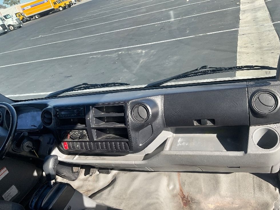 Light Duty Box Truck-Light and Medium Duty Trucks-Hino-2019-155-Torrance-CA-260,243\n\t\tmiles-$ 21,000 - Image 21
